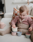 STACKING CUPS
