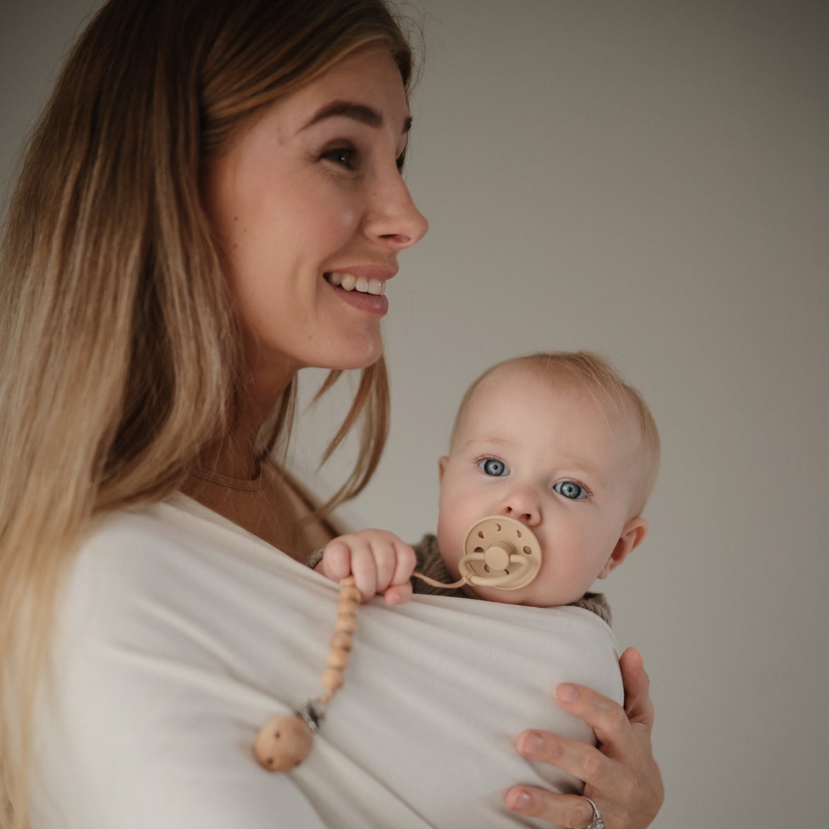 FRIGG BIBS - moon cream