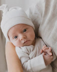 BABYMUTS GEKNOOPT