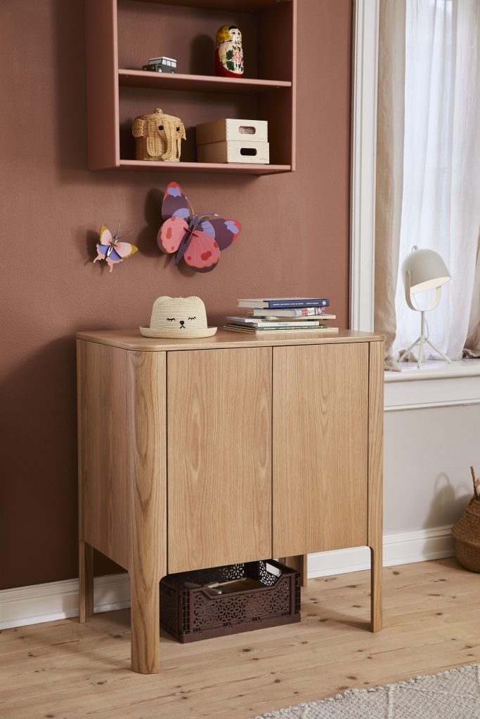 NOVA Changing Table - Oak