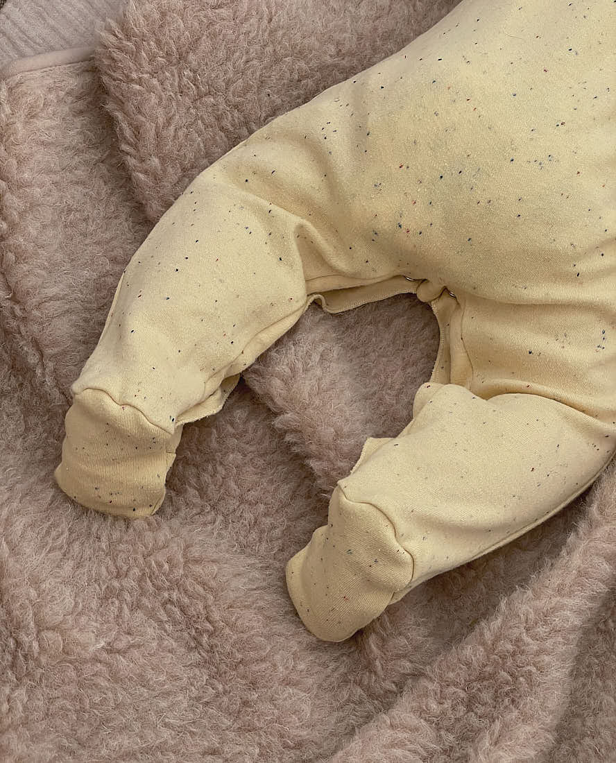 ORGANIC BABY JUMPSUIT - BANANA