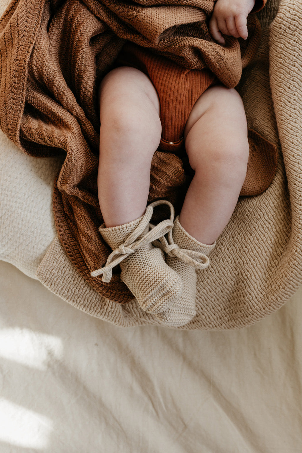 Booties 0-9m - oat