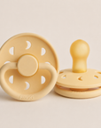 FRIGG BIBS - moon  0-6m - Pale Daffodil