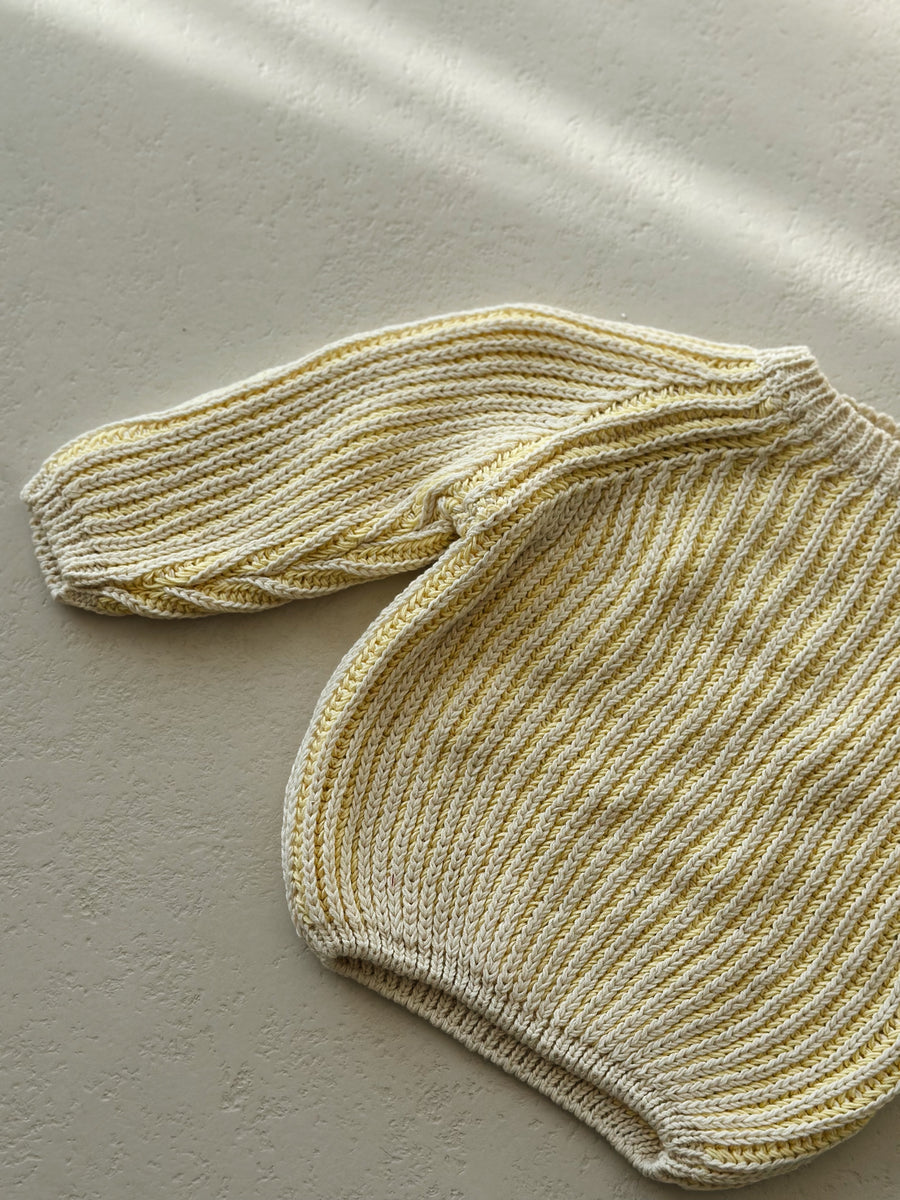 SOFT KNITTED SWEATER - butter yellow