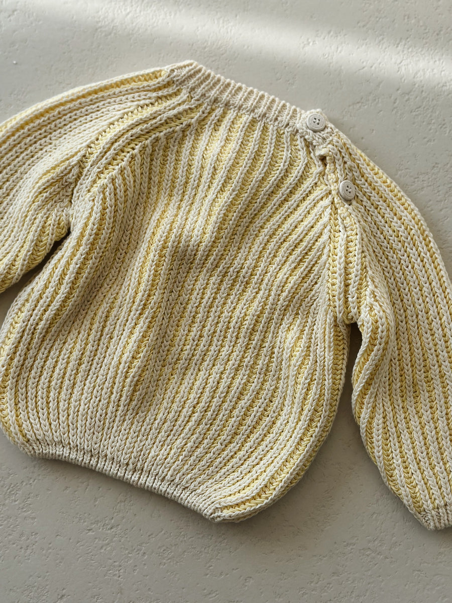 SOFT KNITTED SWEATER - butter yellow