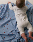 MUSLIN SWADDLE 120x120 - light blue heart