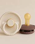 FRIGG BIBS - cream/cocoa