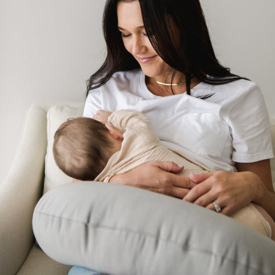 FEEDING &amp; SUPPORT PILLOW