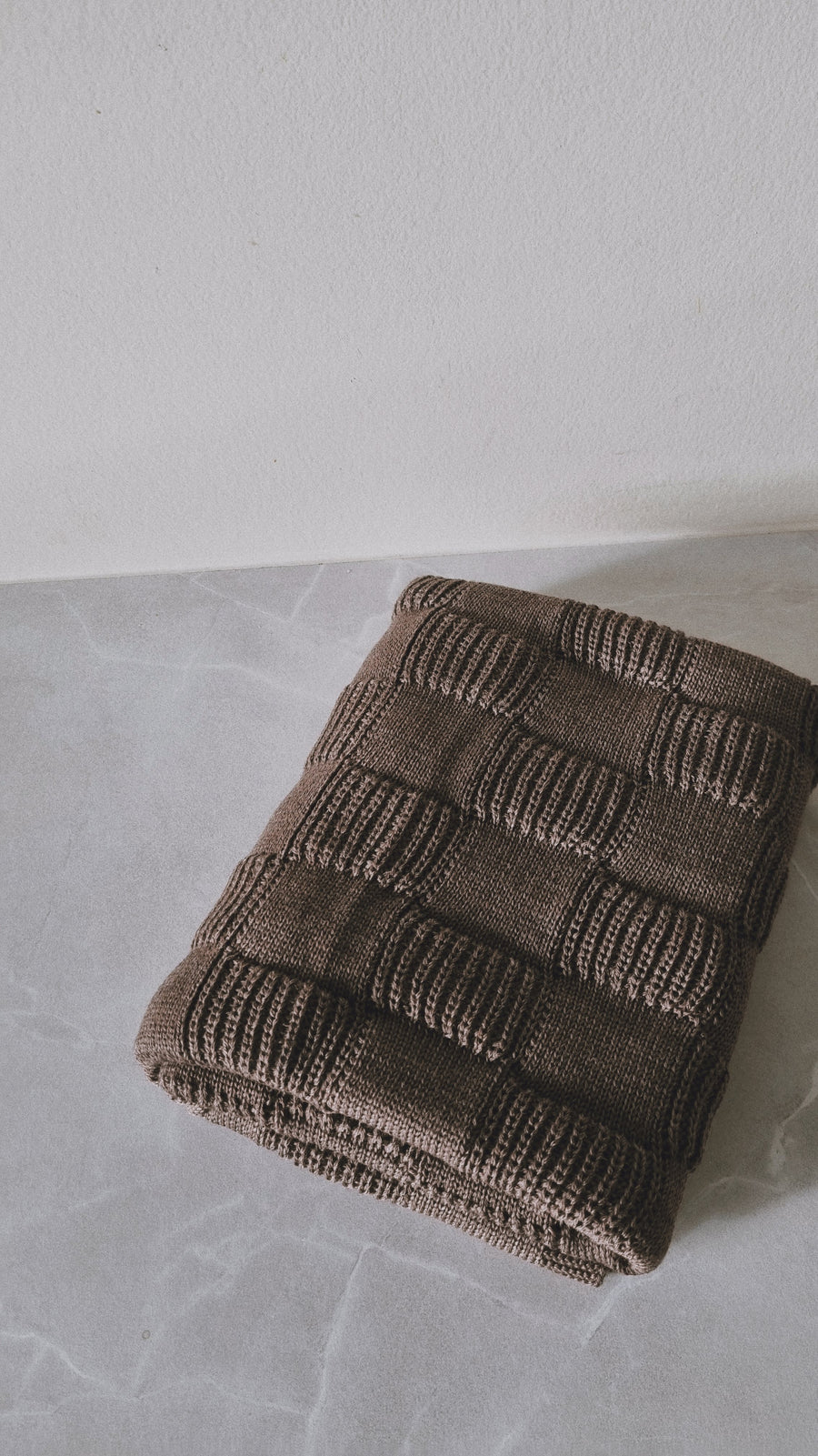 Knitted blanket mémé - walnut